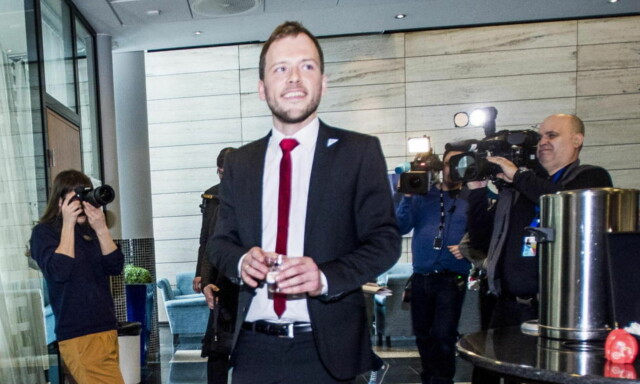 image: Droppet å vente på sin egen stripperapport